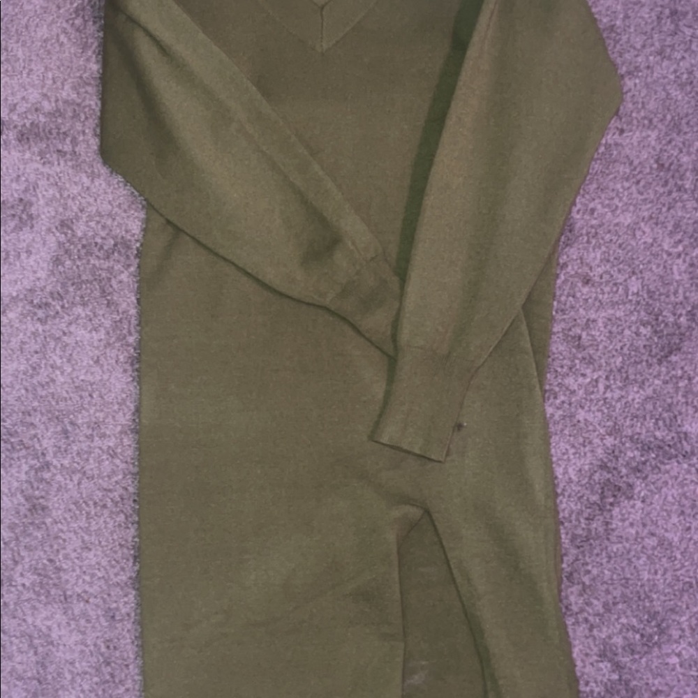 NEW WITH TAGS GREEN F21 SWEATER DRESS